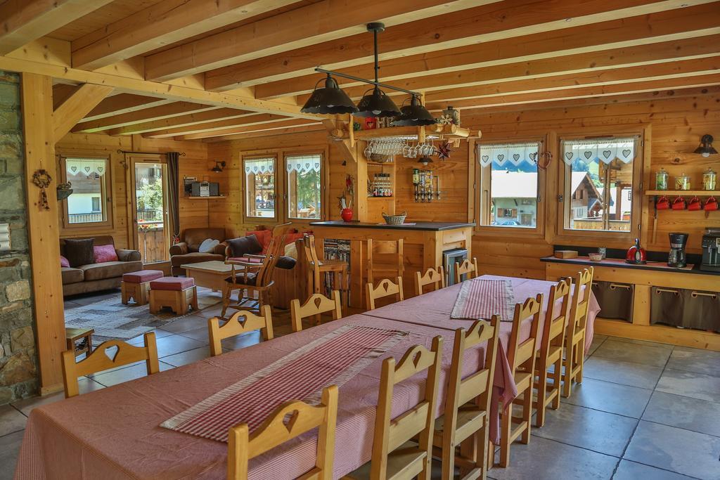 Bed And Breakfast Chalet Manava Морзин Экстерьер фото