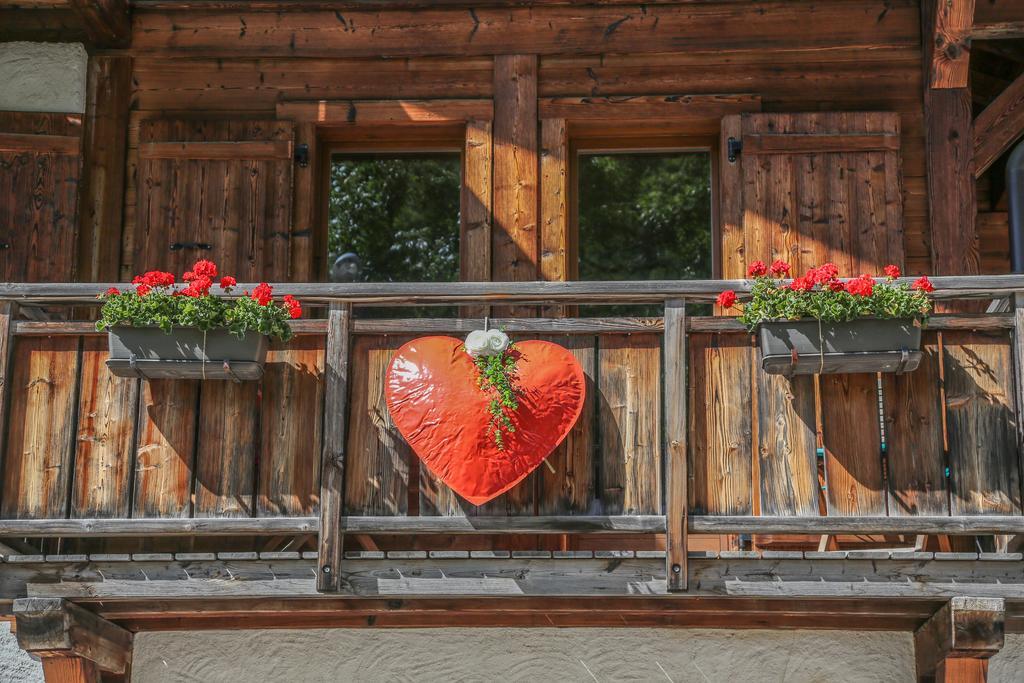 Bed And Breakfast Chalet Manava Морзин Экстерьер фото